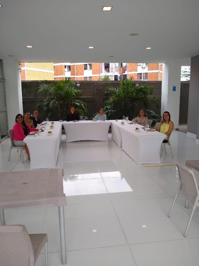 Hotel Blue 66 كالي المظهر الخارجي الصورة