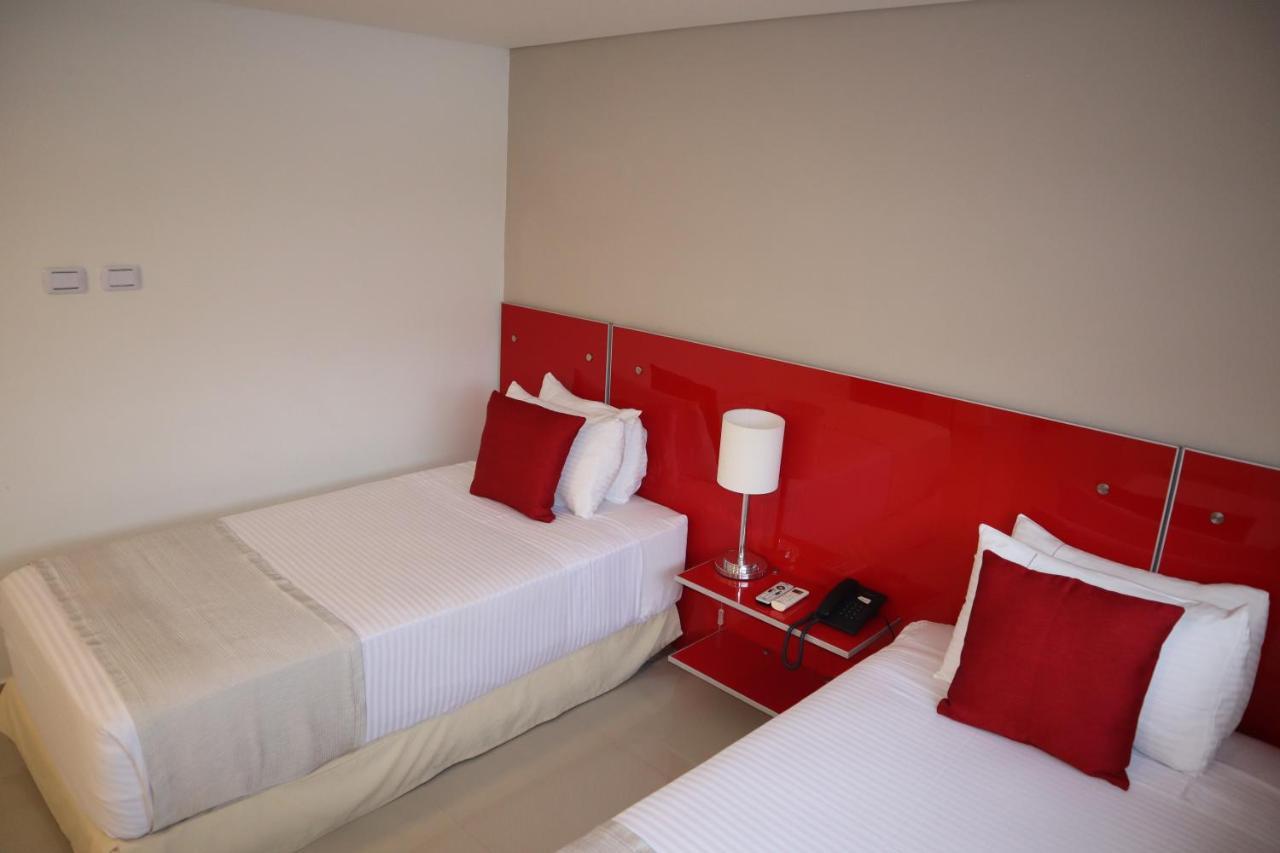 Hotel Blue 66 كالي المظهر الخارجي الصورة