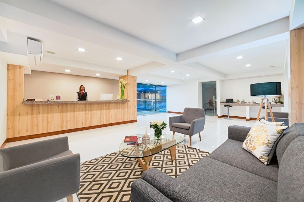 Hotel Blue 66 كالي المظهر الخارجي الصورة